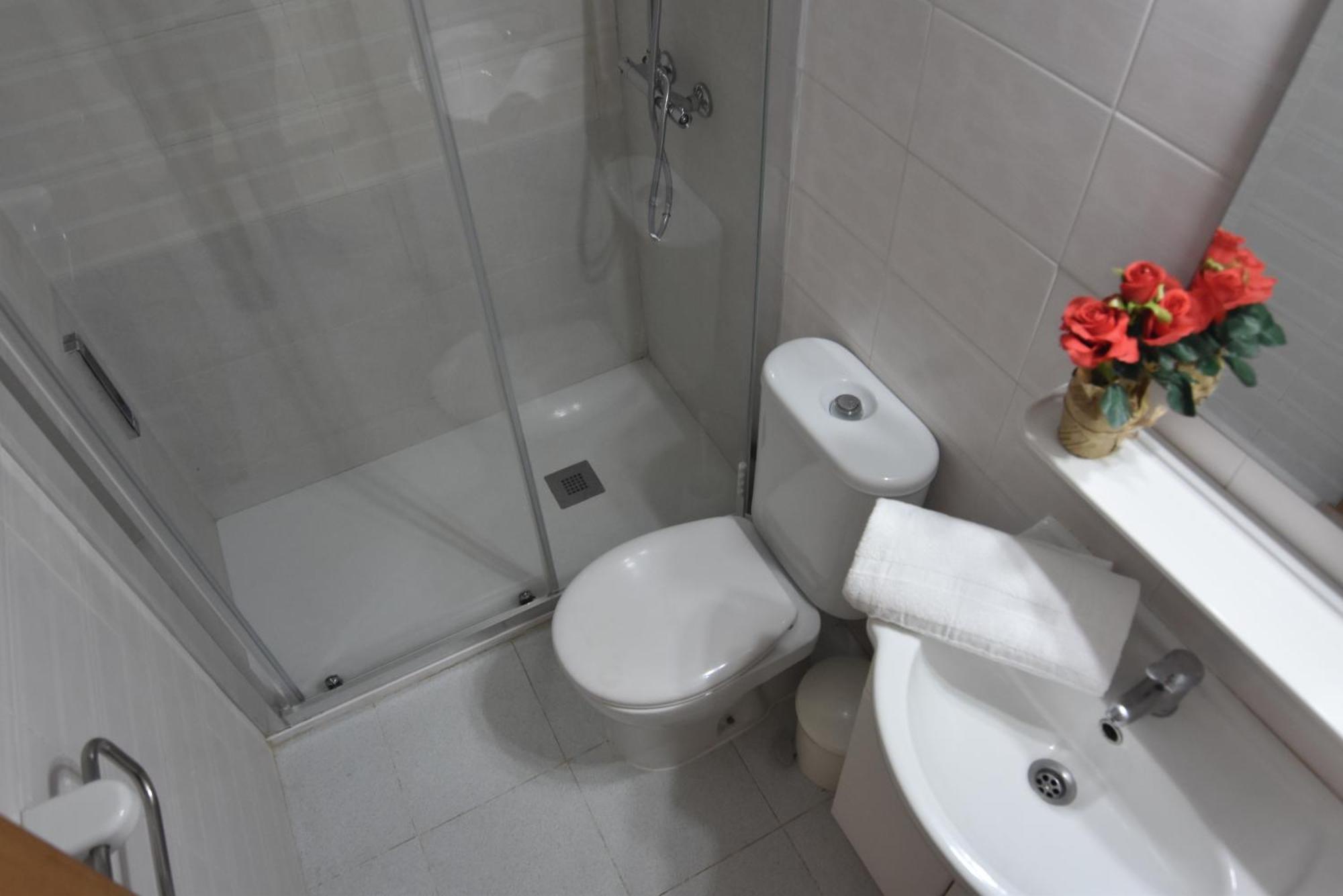 Rnet - 2-3 Puerto Madeira Canal View Appartement Roses